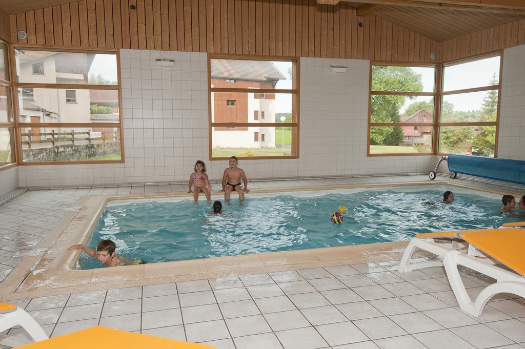 Etoile Des Neiges Piscine Spa Sauna Metabief Luaran gambar